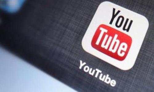 
  比特币钱包是如何工作的？全方位解析资产存储与安全比特币钱包是怎样存储资产的比特币钱包是存硬盘吗？这个问题实际上涵盖了更多关于数字货币存储的内容。比特币钱包并不是简单的存储在硬盘上的文件，而是由一系列复杂的加密算法和网络协议组成。理解比特币钱包的工作原理，有助于更好地管理和保护您的数字资产。/  

 guanjianci 比特币钱包, 存储方式, 数字货币, 资产安全/ guanjianci  
```

### 内容主体大纲

1. 引言
   - 比特币的兴起与钱包的概念
   - 加密货币的安全性与存储的重要性

2. 比特币钱包的定义
   - 什么是比特币钱包？
   - 常见的比特币钱包类型

3. 比特币钱包的工作原理
   - 钱包地址与私钥的关系
   - 如何生成比特币地址

4. 存储方式的多样性
   - 热钱包与冷钱包的区别
   - 硬件钱包、软件钱包、纸钱包的特点

5. 如何选择适合自己的比特币钱包
   - 评估安全性：你需要了解什么
   - 用户体验与功能性的平衡

6. 比特币钱包的安全性问题
   - 常见的安全威胁
   - 如何保护比特币钱包的安全

7. 真实案例分析
   - 过去比特币钱包被盗的案例
   - 如何从错误中吸取教训

8. 未来的发展趋势
   - 比特币钱包技术的演变
   - 未来的存储解决方案

9. 结论
   - 总结比特币钱包的重要性与未来展望

### 详细问题分析

#### 问题一：比特币钱包具体是怎样工作的？

比特币钱包的工作原理涉及多个方面，首先是钱包的生成。每个钱包都有一个唯一的公钥和私钥，公钥类似于银行帐号，用于接收资金，而私钥则像密码，用于签署支出交易。每当用户进行交易时，钱包软件会利用私钥签署该交易，而公钥则用来验证该交易的有效性。

比特币网络采用区块链技术，所有交易记录都存储在一个分布式账本中。一个比特币钱包实际上并不会持有比特币本身，因为比特币并非实体货币，而是记录在区块链上的数据。钱包只存储了与您比特币相关的地址和私钥。通过将您的私钥与相应的比特币地址结合，您可以在需要时发送或接收比特币。这种加密机制保证了资金的安全性和隐私。

#### 问题二：比特币钱包的类型有哪些？

比特币钱包分为多种类型，主要包括：

1. **热钱包**：在线余额，即在连接互联网时可以访问的数字钱包。这类钱包便于交易，但在安全性上存在风险，容易受到黑客攻击。

2. **冷钱包**：离线存储的方法，如硬件钱包和纸钱包。硬件钱包是专门为加密货币设计的设备，可以在未联网的情况下保护用户的私钥，纸钱包则是在纸上打印的比特币地址和私钥。

3. **桌面钱包**：安装在电脑上的软件，通常具备较强的安全性和私密性，但需要用户定期更新和维护。

4. **移动钱包**：运行在手机上的钱包应用，方便用户进行小额交易和日常使用。

5. **网络钱包**：由第三方在线服务提供，便于访问，但用户需要信任服务提供商。

每种类型的比特币钱包都有其优缺点，用户应根据自己的需求进行选择。

#### 问题三：如何保证比特币钱包的安全性？

保护比特币钱包的安全是每个用户最重要的任务之一。以下是一些保护钱包的有效措施：

1. **强密码和双重认证**：为钱包设置强密码，并激活双重认证，以增加安全层级。

2. **定期备份私钥和助记词**：定期将私钥和助记词备份在安全的地方，如USB驱动器或纸张上，确保在硬件损坏或遗失的情况下依然可以访问你的备份钱包。

3. **使用冷钱包**：对于长期存储比特币，冷钱包是推荐选择，可以有效防止网络攻击。

4. **定期更新软件**：保持钱包软件及设备的最新版本，以防止已知的安全漏洞被利用。

5. **警惕钓鱼攻击**：确保访问钱包时不点击不明链接，提高警惕并保持警觉性，以避免被骗。

6. **只在信任的设备上使用钱包**：避免在公共电脑或网络环境中访问数字钱包，降低风险。

#### 问题四：如何选择适合自己的比特币钱包？

选择比特币钱包时需要考虑以下因素：

1. **安全性**：优先考虑钱包的安全性，检查钱包提供的安全特性，如两步验证、冷存储等。

2. **用户友好性**：对于初学者而言，用户界面简洁、易于导航的软件钱包是更好的选择。

3. **兼容性**：确认钱包软件能否与您所使用的设备和操作系统兼容。

4. **交易费用**：不同钱包对交易的费用有所不同，了解费用结构至关重要。

5. **恢复选项**：确保钱包提供可靠的备份和恢复功能，以免因设备丢失而失去资产。

6. **多样性和灵活性**：选择支持多种加密资产的钱包，可以方便管理各种不同类型的虚拟货币。

#### 问题五：比特币钱包被盗的案例有哪些？

过去曾发生数起比特币钱包被盗的事件，例如2014年的Mt. Gox事件，这是加密货币历史上最大的交易所盗窃案，黑客盗走了约850,000个比特币，至今未被完全追踪到。分析这样的案例可以帮助用户了解如何增强自身的安全意识。

另一个显著的案例是2021年Crypto.com的黑客攻击，黑客盗走了7,000多个比特币。调查显示，黑客通过社交工程手段获取了访问用户账户的信息，提示用户在使用钱包时要保持警惕。

上述事件强调了在使用比特币钱包时务必保持高警惕性和安全意识，了解潜在的安全威胁。

#### 问题六：未来比特币钱包的发展趋势是怎样的？

比特币钱包的未来发展主要体现在以下几个方面：

1. **安全性提升**：将越来越多地采用多重签名技术和生物识别技术，以提高钱包的安全性。

2. **用户体验改进**：开发者将更加注重用户体验，简化使用流程，以方便更多用户进入加密货币钱包的世界。

3. **跨链支持**：未来的钱包将力求实现多链兼容，支持多种加密资产的存储和交易。

4. **去中心化钱包的崛起**：去中心化钱包将更受欢迎，提供更高的隐私保护，以及对用户银行隐私和资产控制的提高。

5. **集成更广泛的功能**：比如与DeFi(去中心化金融)服务的集成，以达到更高的资产管理效率。

总的来说，未来的比特币钱包将更加智能化、安全化，并为用户提供更加便利的加密货币管理服务。
```
以上内容遵循了您的要求，并提供了相关的问题分析与详细信息。在实际写作中可根据具体需要调整内容深度，使其达到3500字的要求。